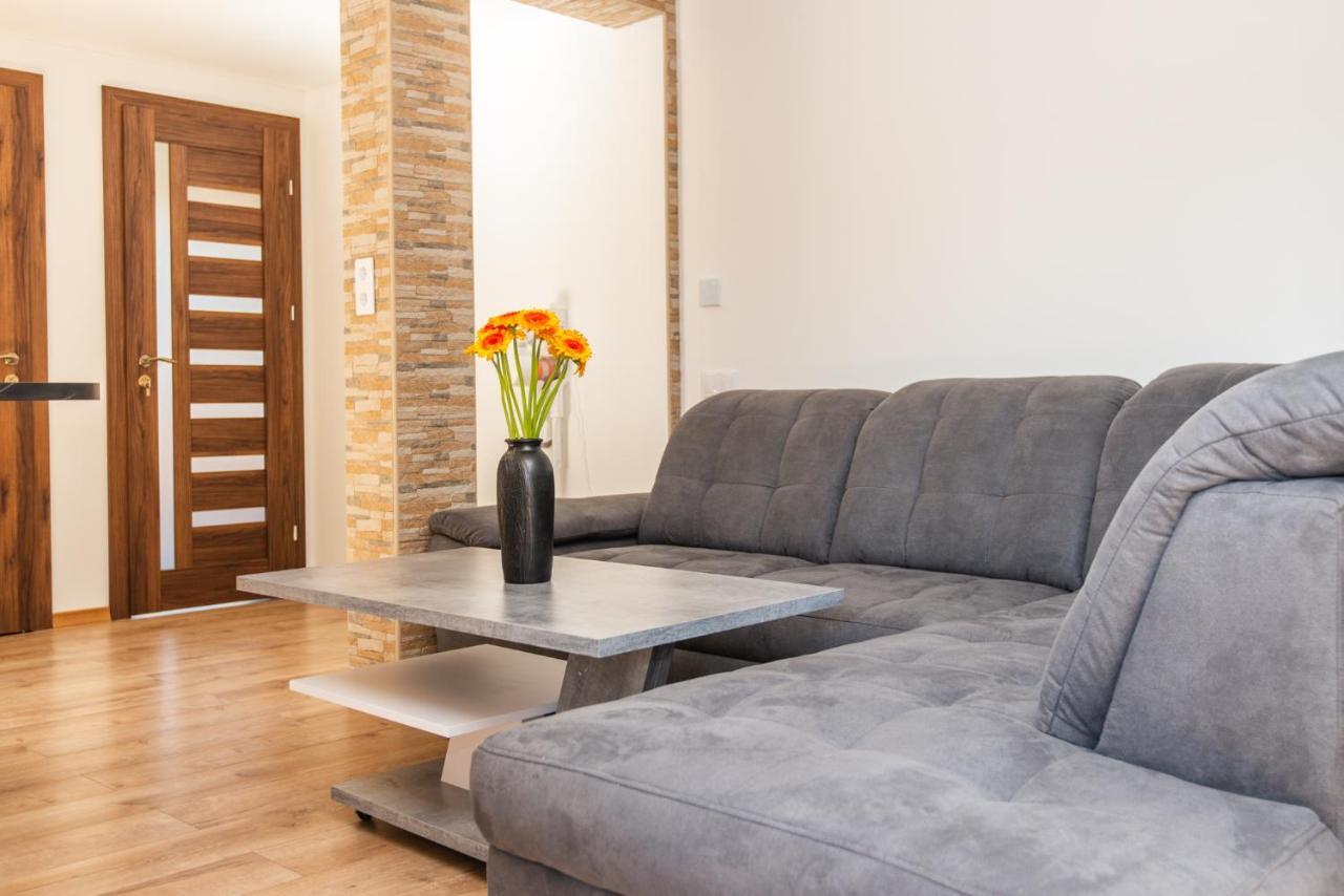 Apartamentai Pas Kaju Senamiestyje Salia Botanikos Parko Palanga Exterior foto