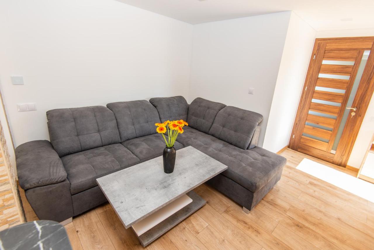 Apartamentai Pas Kaju Senamiestyje Salia Botanikos Parko Palanga Exterior foto